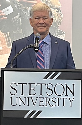 Photo of Randall Elliott