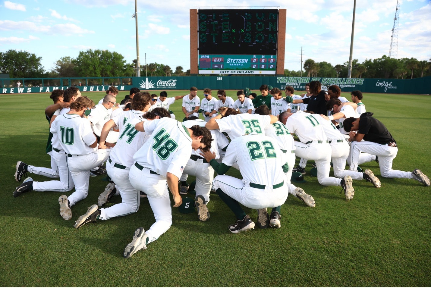 baseball team players