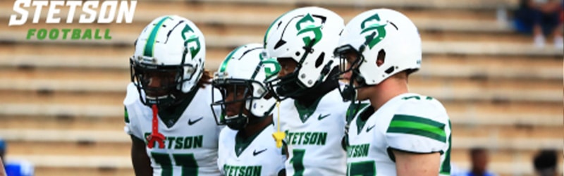 4 students from football team during game