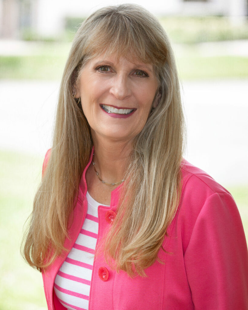 Peggy R. Hoyt