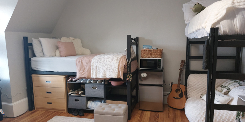 Chaudoin shared room with view of standard and lofted bed heights