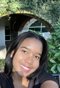 Photo of Elisa Familia