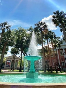 Holler Fountain