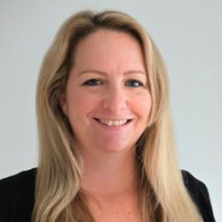 faculty member Brooke Bugni smiling