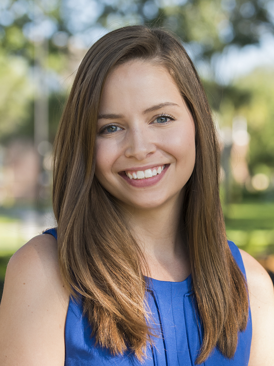 sarah garcia headshot