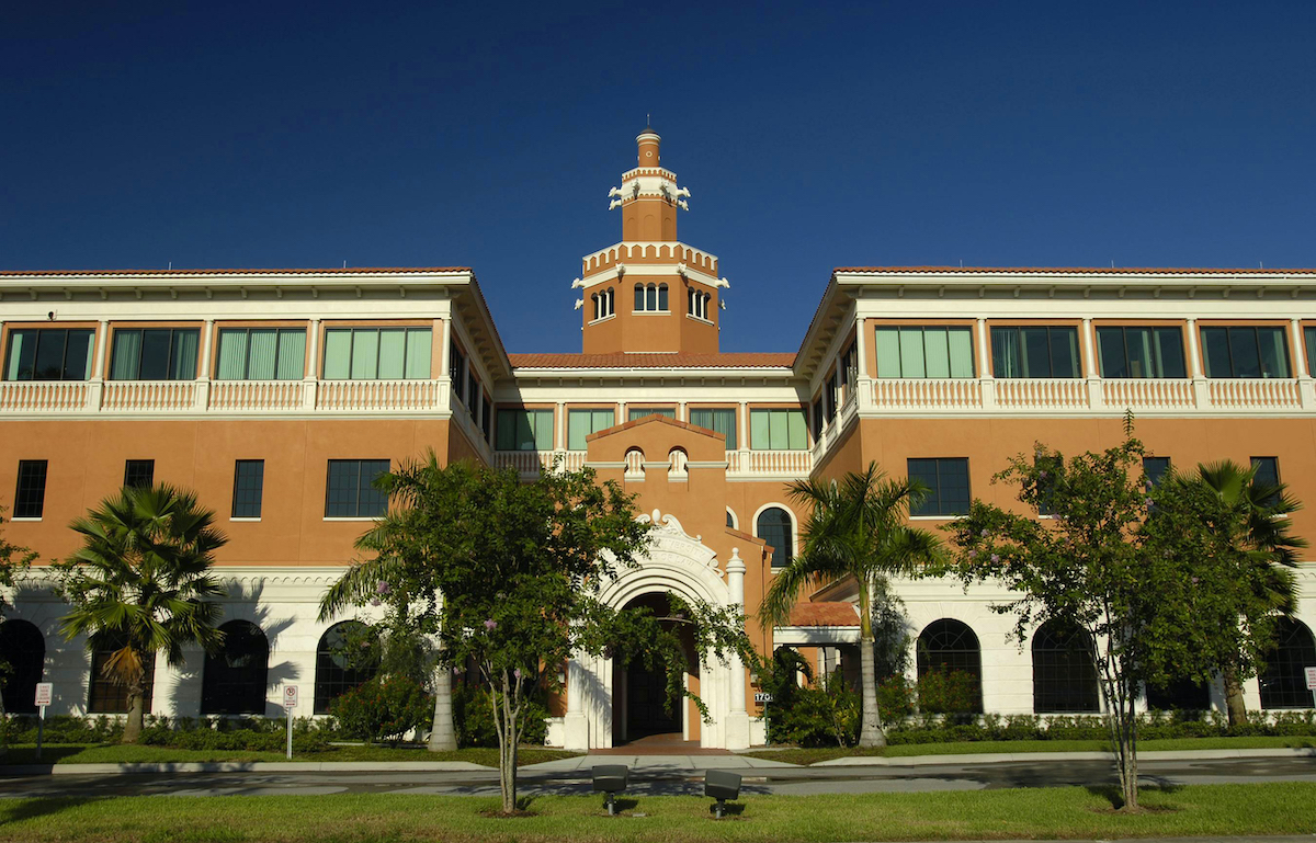 Group dining in Downtown St. Pete, Florida