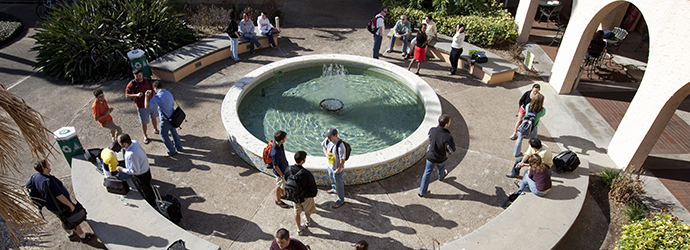 fountain-busy-690w.jpg
