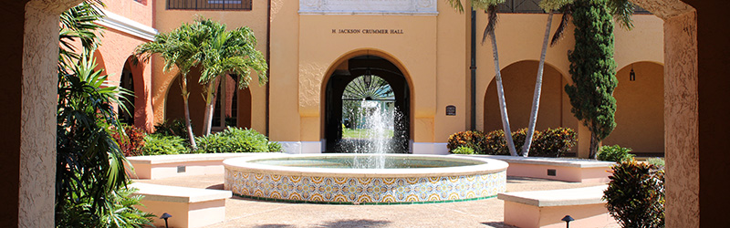 empty crummer courtyard