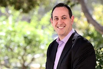 Justin Bernstein headshot