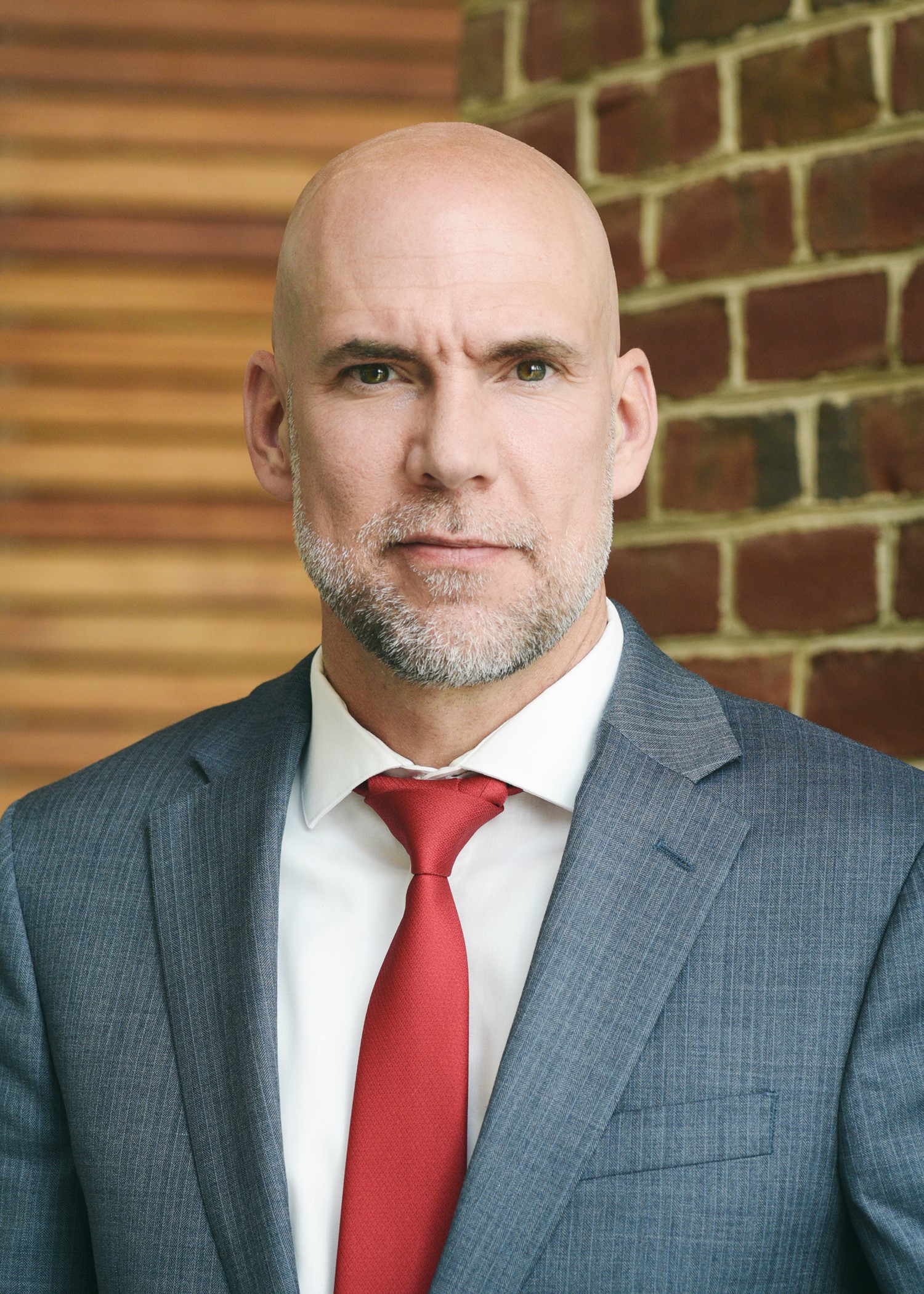 grant rost headshot