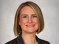 Holly Curry headshot