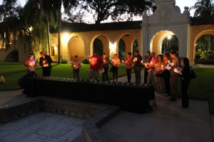 Students, staff and faculty gathered Monday night in the Plaza Mayor in Gulfport. Photo by Alan Brock.