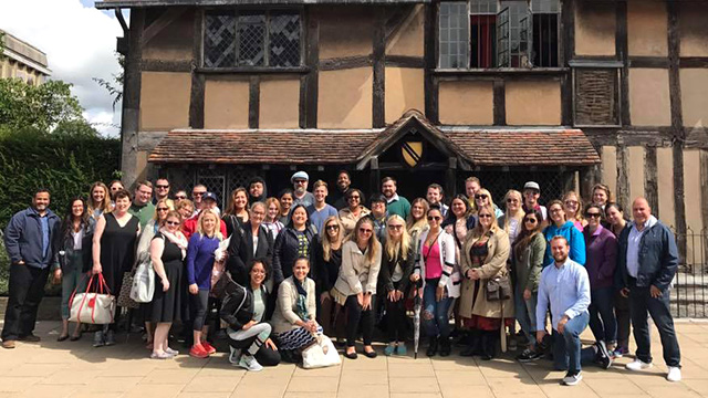 study abroad participants in front of Shakespeare's birthplace