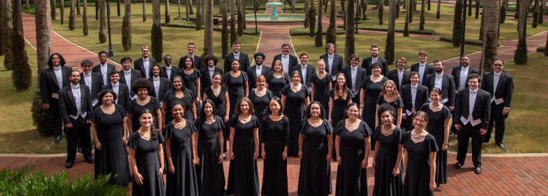 Concert Choir Annual Photo in Palm Court