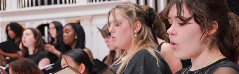 group picture of stetson chorale ensemble