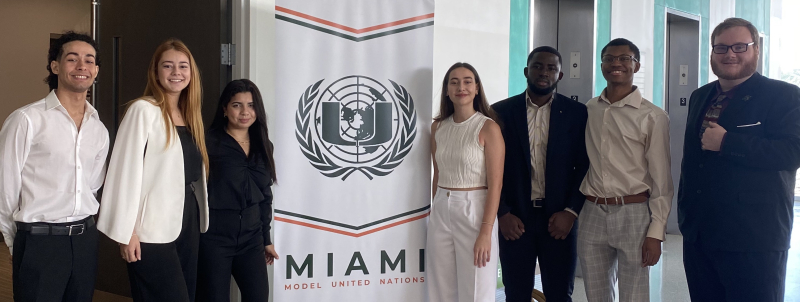 model un group picture in miami