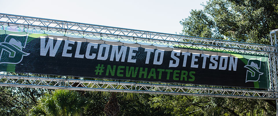Welcome to Stetson #newhatters banner hanging between two poles